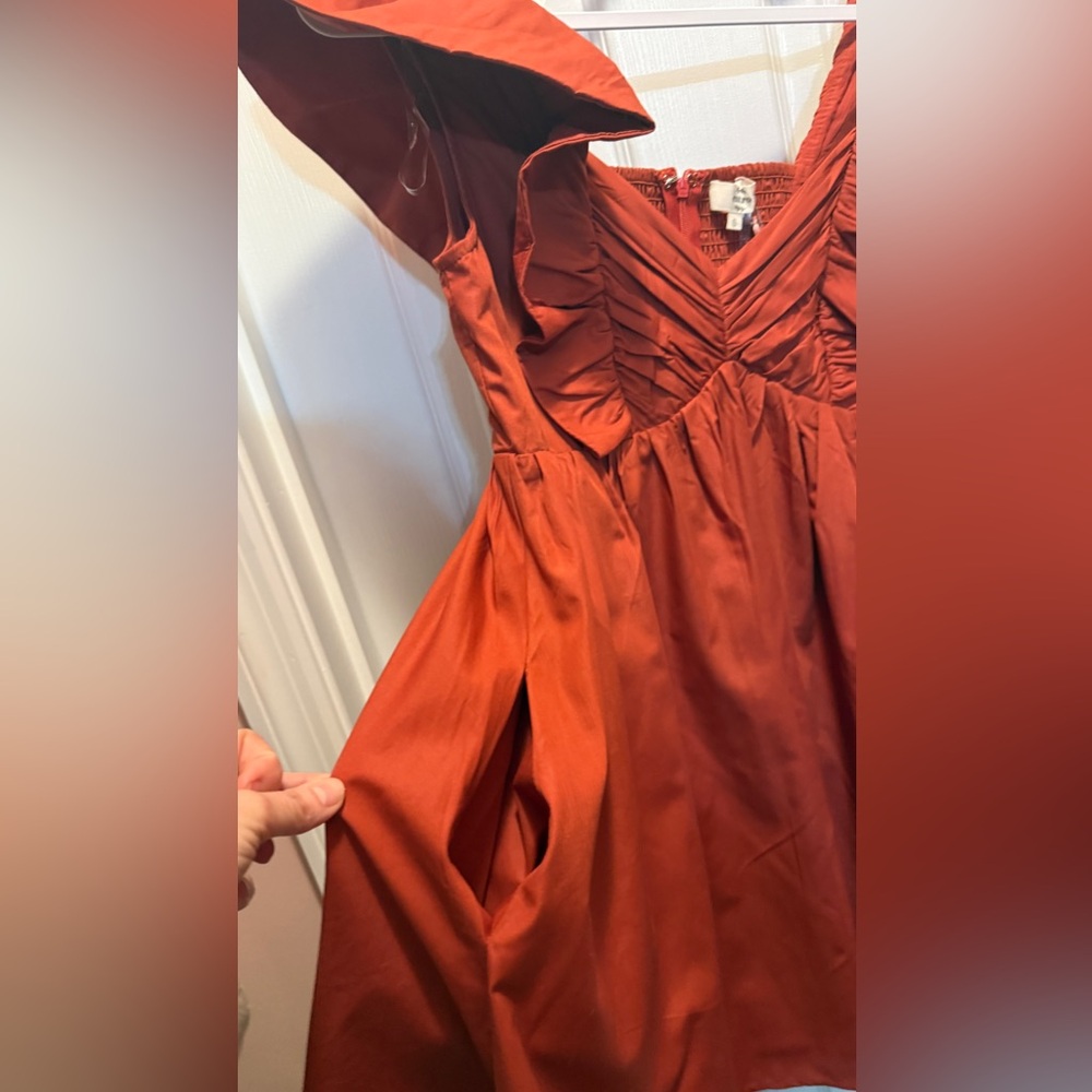 ☀️ Entro Rust Orange Ruffled V-Neck Dress - Picture 3 of 7